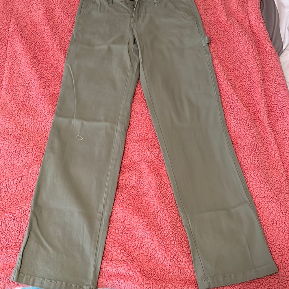 Woman’s low waisted jeans